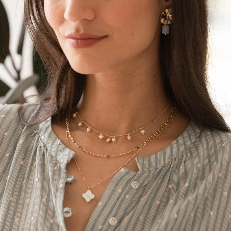Collier plaque or morgane bleu