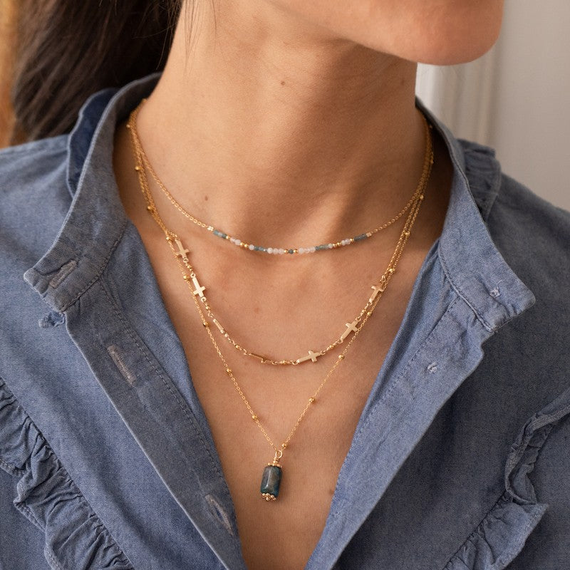 Collier plaque or prune bleu