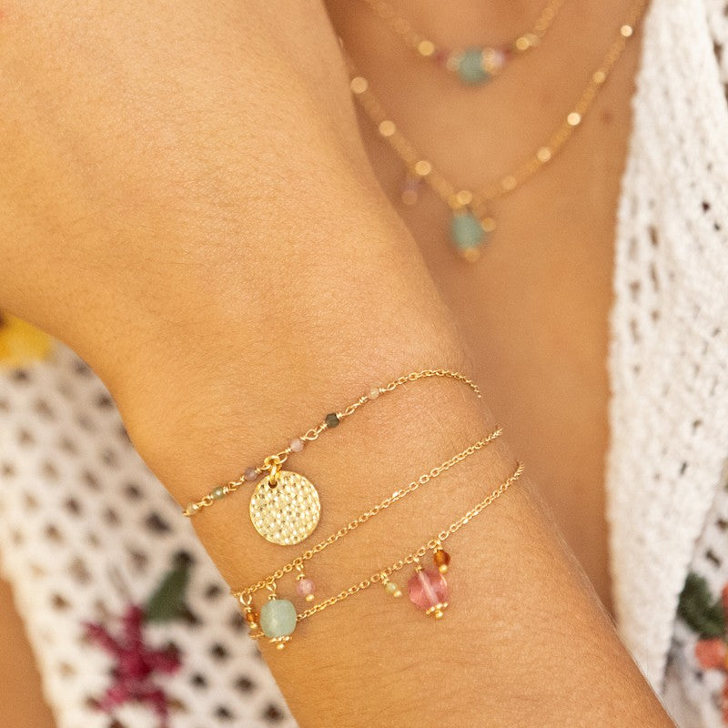 Bracelet plaque or capucine martelee tourmaline personnalisable