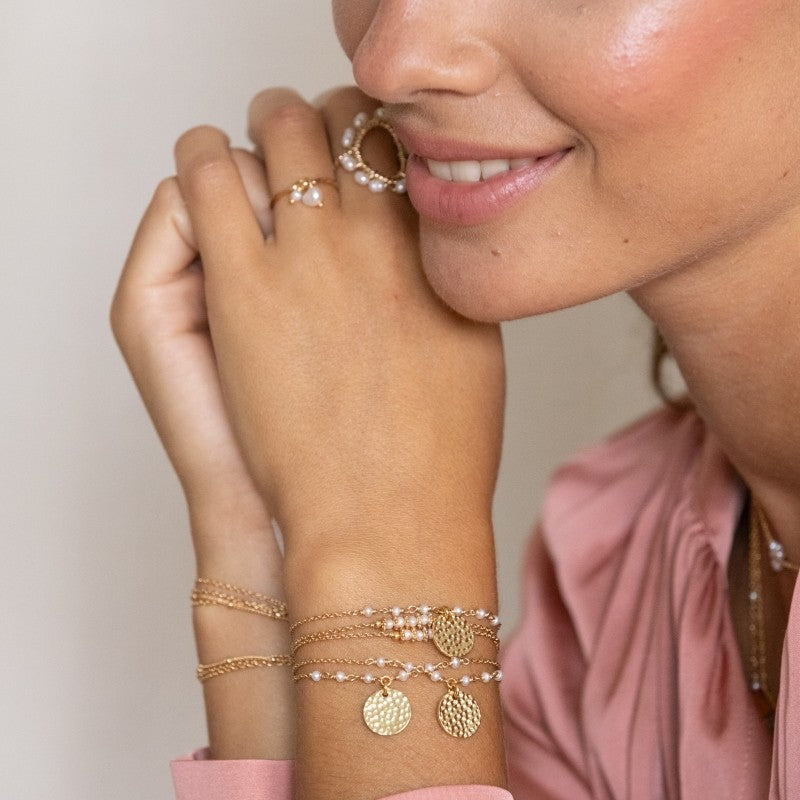 Bracelet plaque or capucine martele blanc personnalisable