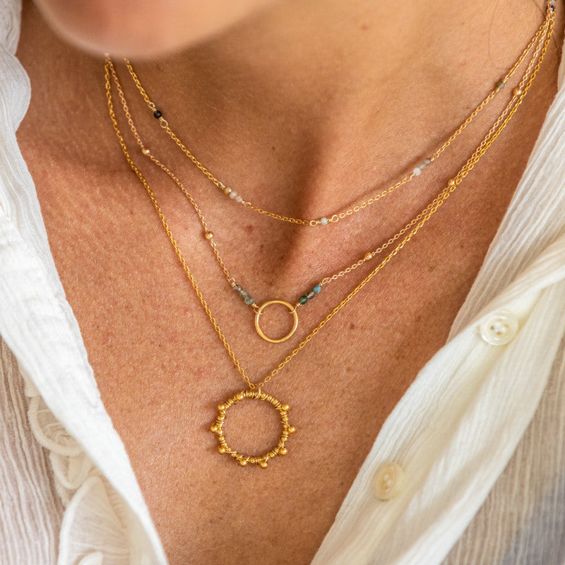 collier chaîne anneau perles aventurine