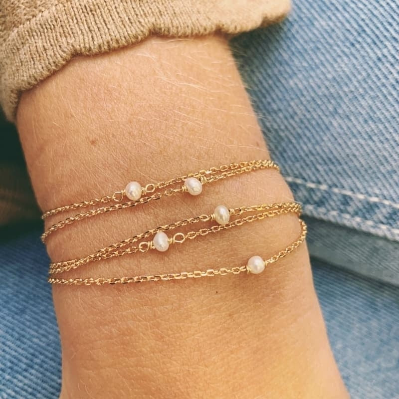 bracelet fin mathilde plaqué or perle d'eau douce solitaire