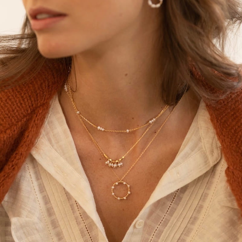 Collier plaque or estelle blanc