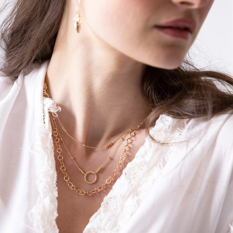 Collier plaque or rosalie