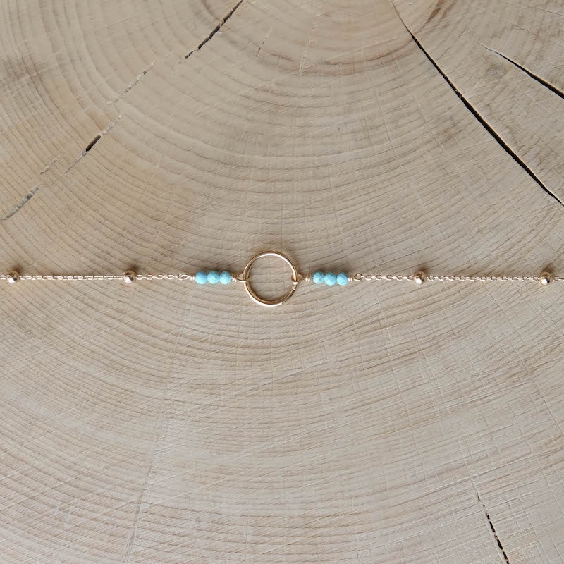 bracelet chaîne perlée anneau pierres turquoise
