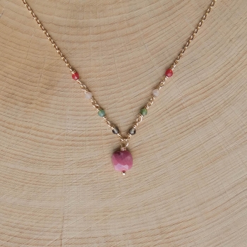 Fauve Necklace - Raspberry