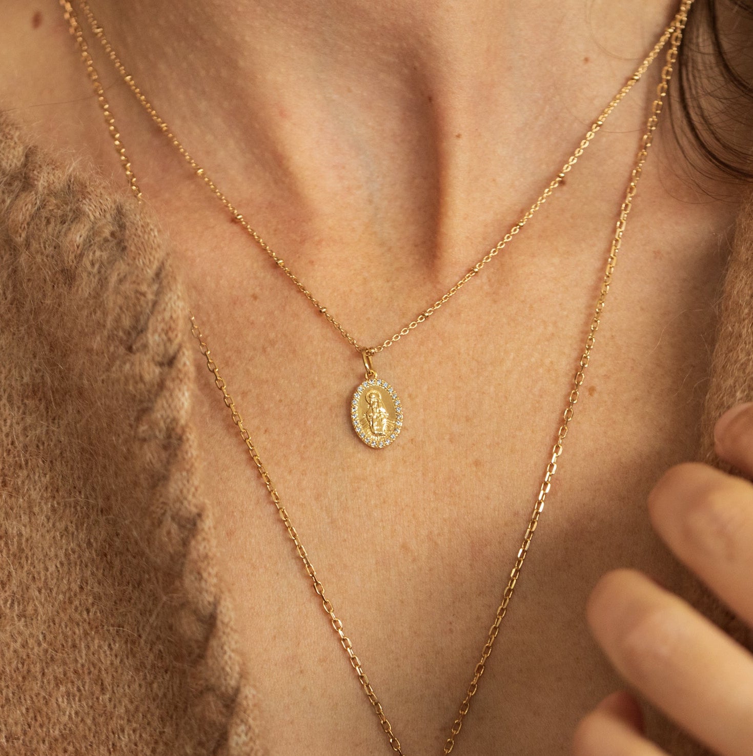 Collar Virgen Milagrosa - Con piedras - Personalizable