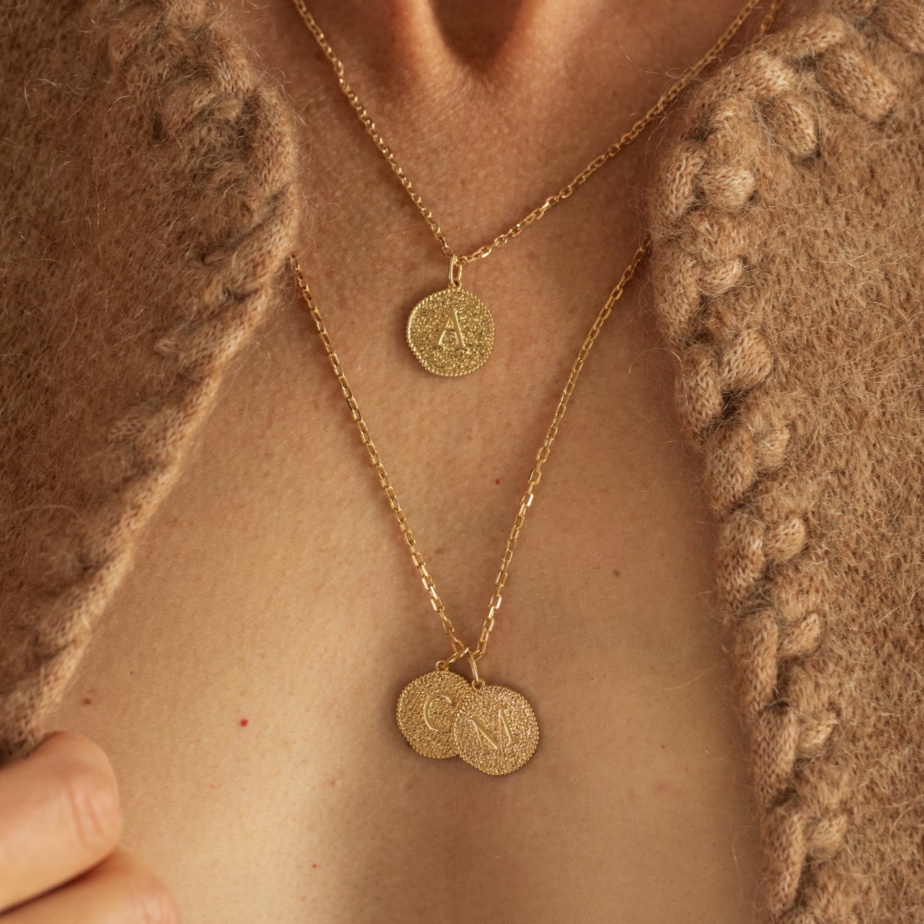 Medalla con inicial - Personalizable