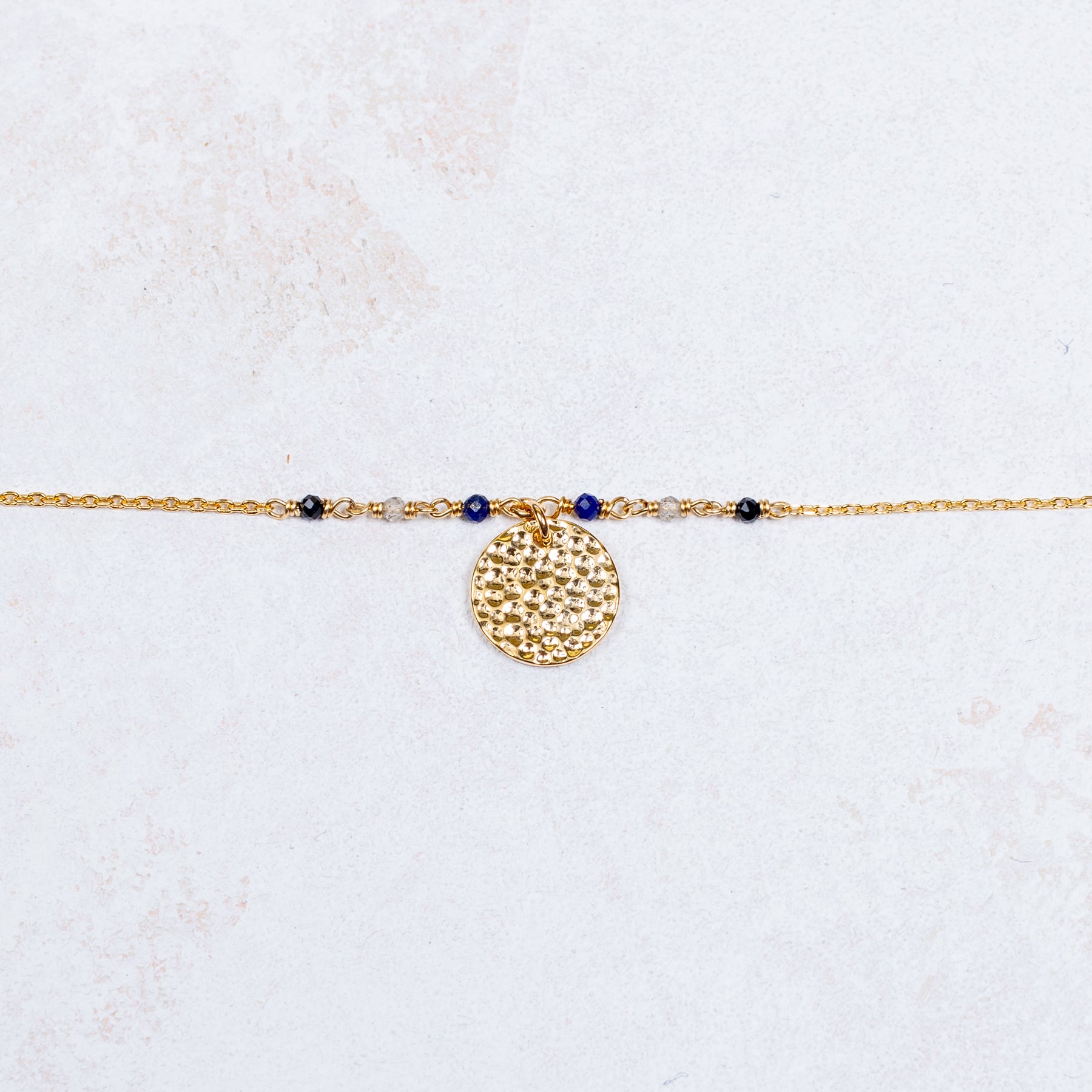 Armband Capucine – Gehämmerte Oberfläche – Abenddämmerung – Personalisierbar