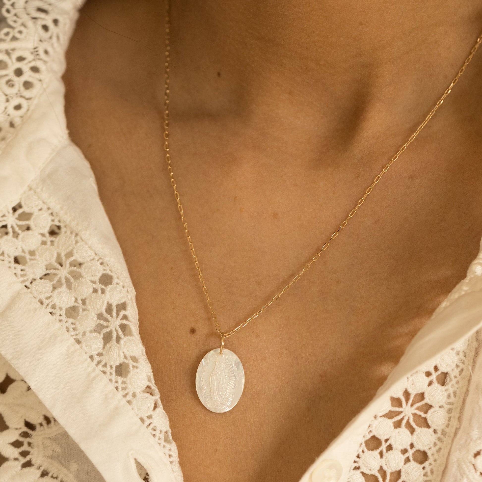 Collier Vierge - Personnalisable